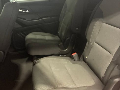 Used 2023 Chevrolet Traverse LT AWD/4WD image 34