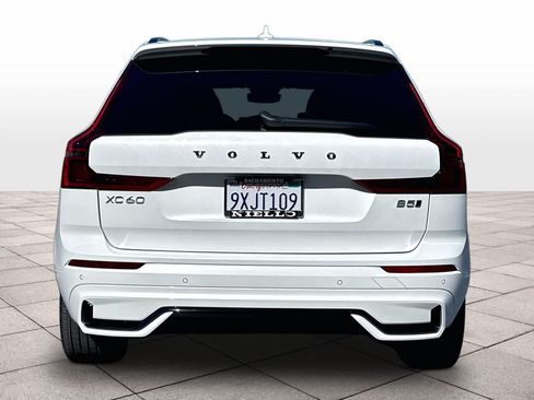 Used 2026 Volvo XC60 B5 Plus w/ Climate Package PRO AWD/4WD image 7