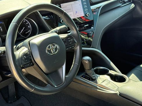 Used 2024 Toyota Camry SE FWD image 17