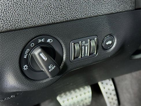 Used 2022 Dodge Charger GT w/ Blacktop Package image 11