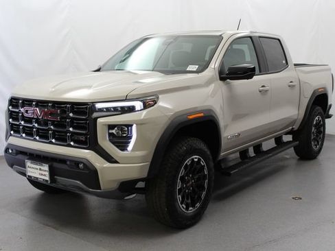 New 2026 GMC Canyon AT4 w/ Technology Plus Package AWD/4WD image 5