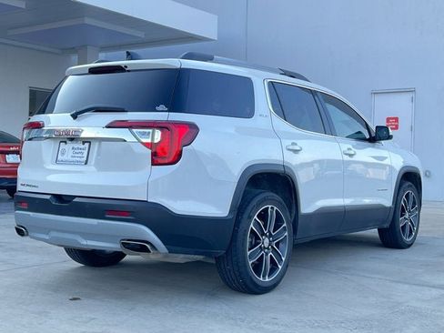 Used 2022 GMC Acadia SLT w/ Preferred Package image 9