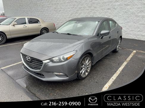 Used 2018 MAZDA MAZDA3 Touring image 1