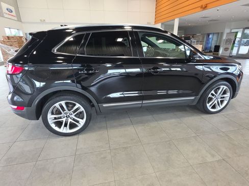 Used 2017 Lincoln MKC Reserve AWD/4WD image 6