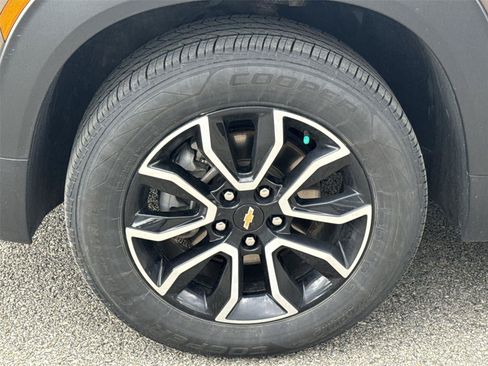 Used 2021 Chevrolet TrailBlazer ACTIV w/ Sun and Liftgate Package AWD/4WD image 12