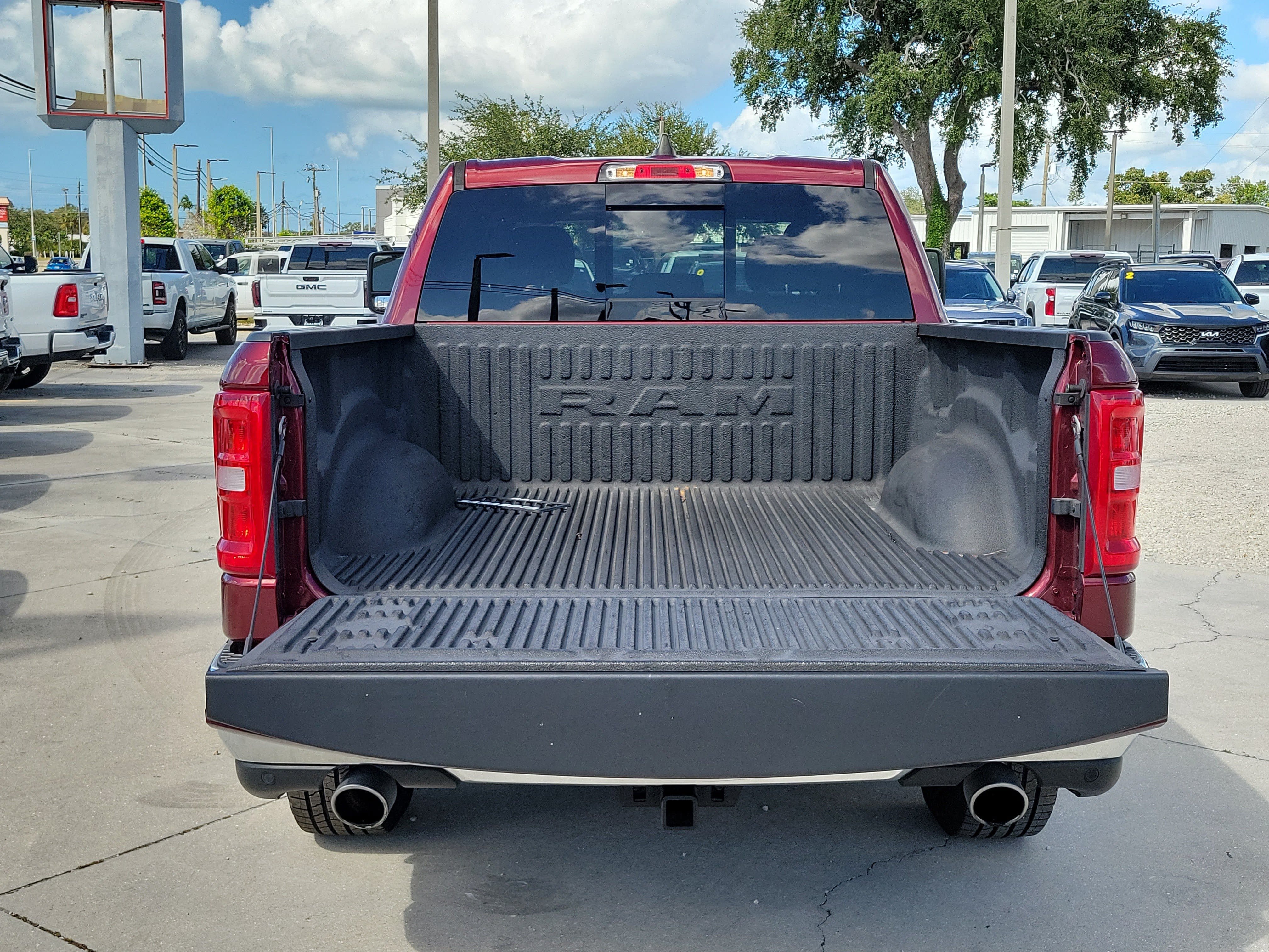 Used 2025 RAM 1500 Big Horn RWD image 7