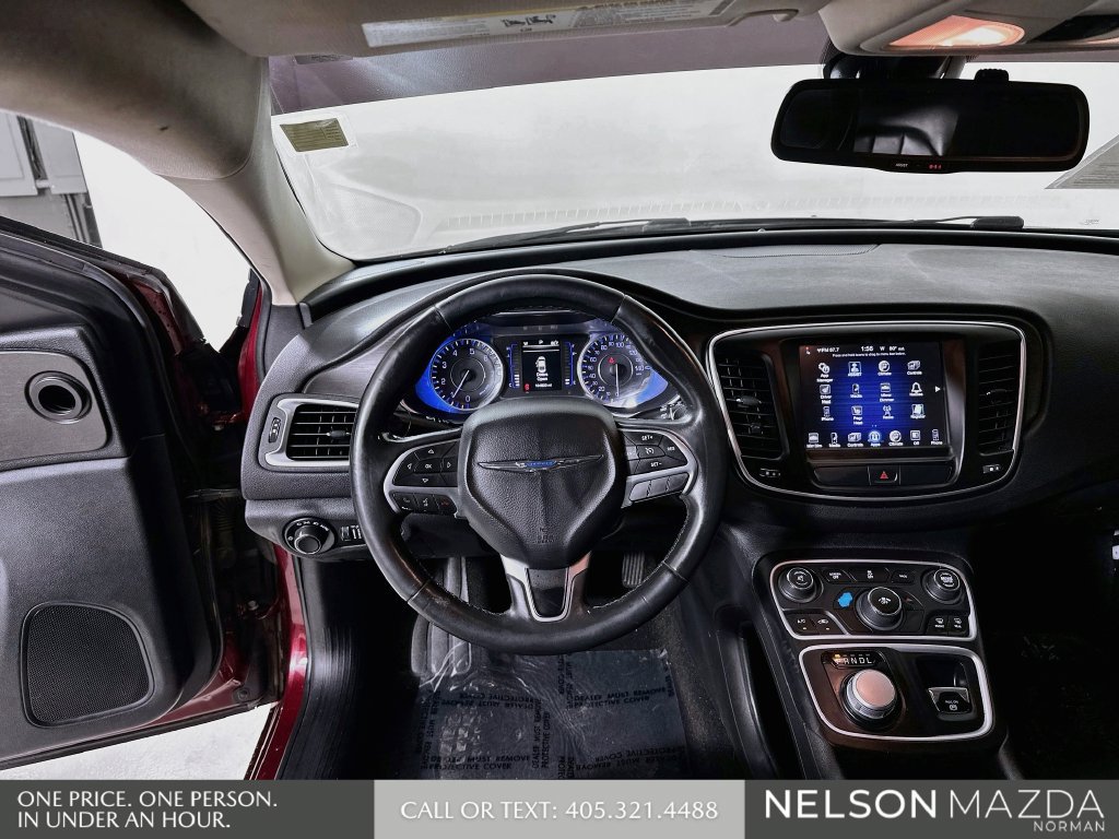 Used 2017 Chrysler 200 Limited Platinum FWD image 23