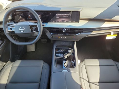 New 2025 Nissan Murano SL image 16