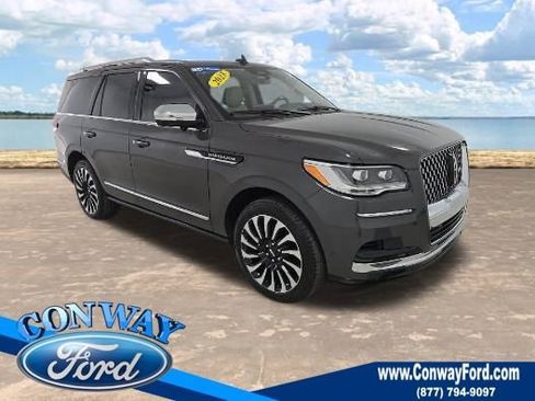Used 2023 Lincoln Navigator Black Label AWD/4WD image 1