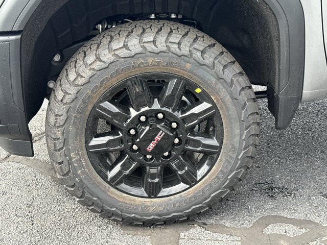 New 2026 GMC Sierra 2500 AT4 w/ AT4 Premium Plus Package AWD/4WD image 10
