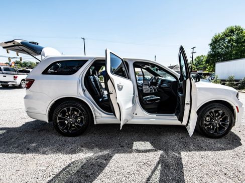 Used 2021 Dodge Durango GT w/ Blacktop Package RWD image 18