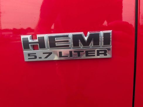 Used 2011 RAM 1500 Classic SLT w/ Remote Start & Security Group AWD/4WD image 14