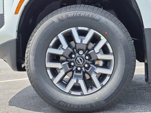 New 2026 Nissan Frontier SV AWD/4WD image 6