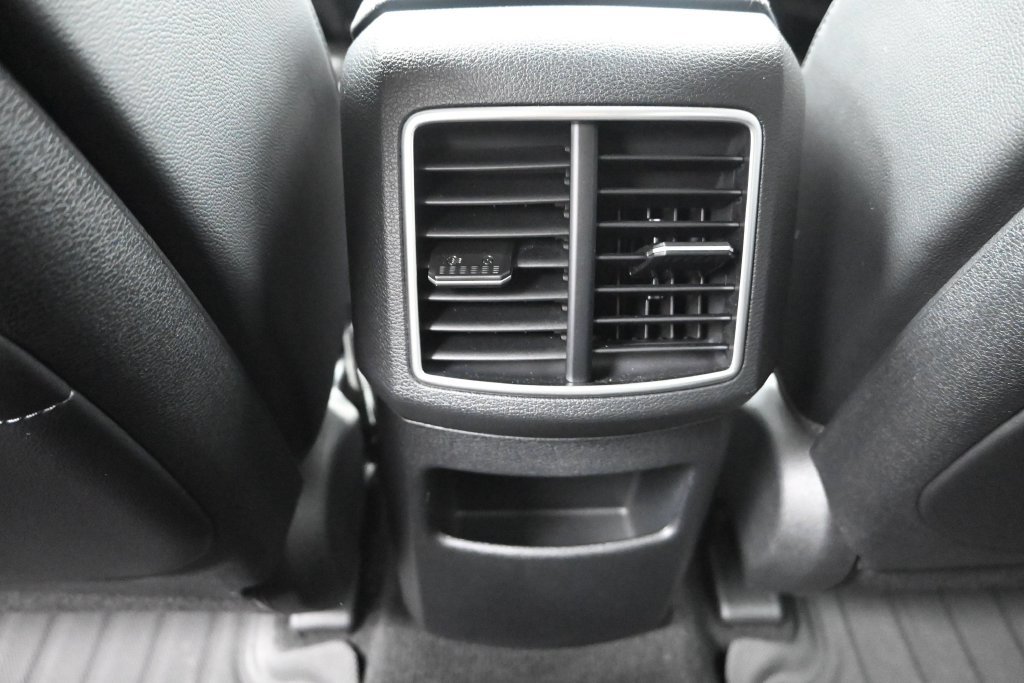 Certified 2024 Kia Sportage EX FWD image 30