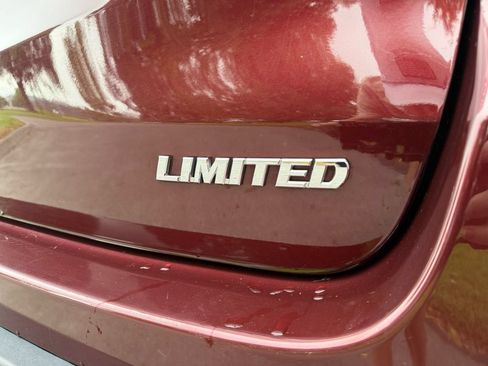 Used 2017 Toyota Highlander Limited AWD/4WD image 41