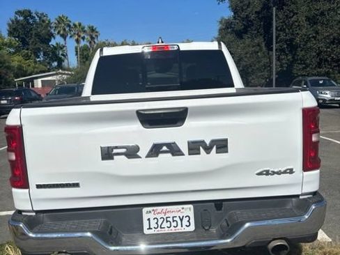 Used 2025 RAM 1500 Big Horn AWD/4WD image 4