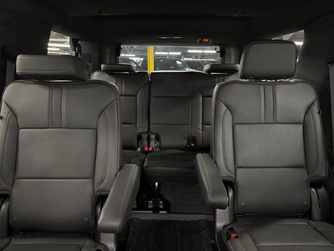 Used 2024 Chevrolet Tahoe RST w/ Luxury Package RWD image 28
