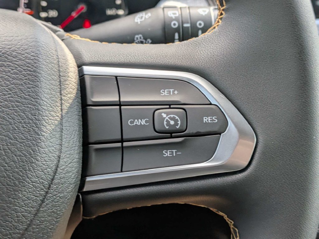New 2026 Jeep Compass Latitude AWD/4WD image 23