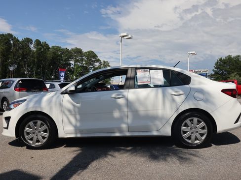 Used 2023 Kia Rio S FWD image 2