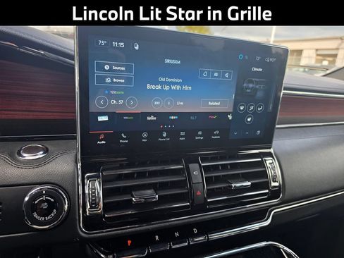 Used 2023 Lincoln Navigator L Reserve AWD/4WD image 16
