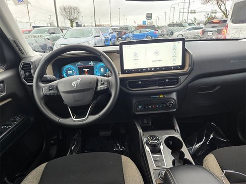 Used 2025 Ford Bronco Sport Big Bend w/ Convenience Package image 11