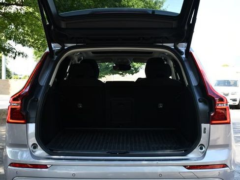 Used 2026 Volvo XC60 B5 Plus AWD/4WD image 23