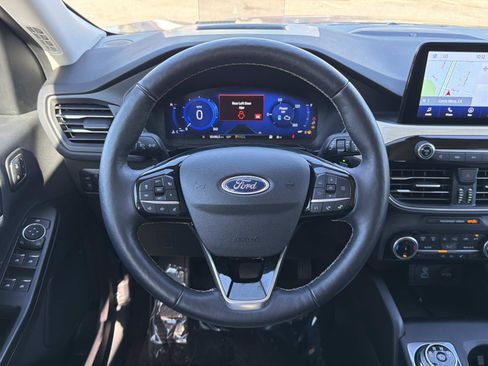 Used 2022 Ford Escape Titanium w/ Titanium Elite Package image 7