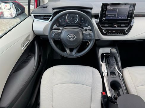 Used 2020 Toyota Corolla LE image 20