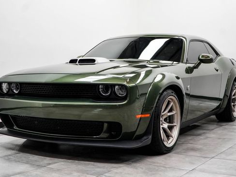 Used 2023 Dodge Challenger R/T Scat Pack RWD image 6