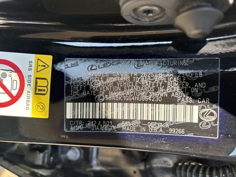 Used 2017 Lexus ES 350 w/ Luxury Package FWD image 35