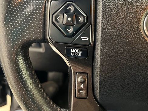 Used 2019 Toyota 4Runner TRD Off-Road Premium image 18