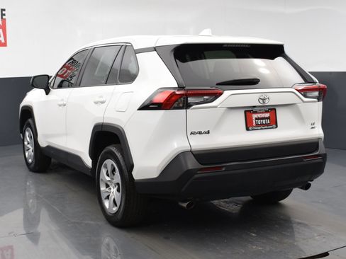 Used 2024 Toyota RAV4 LE AWD/4WD image 3