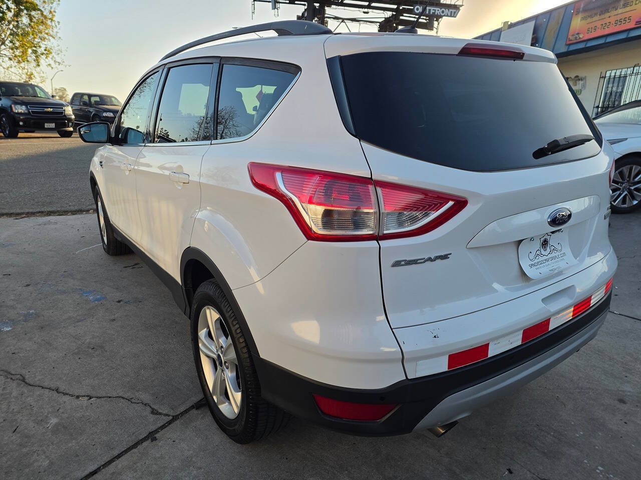 Used 2014 Ford Escape SE w/ Equipment Group 201A FWD image 12