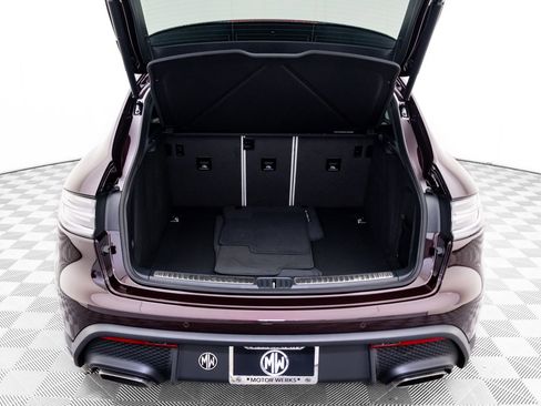 New 2026 Porsche Macan image 31