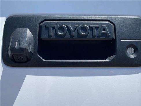 Used 2020 Toyota Tundra Platinum AWD/4WD image 7