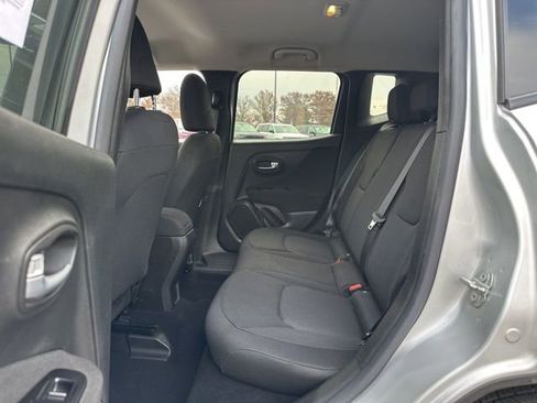 Used 2021 Jeep Renegade Sport image 21