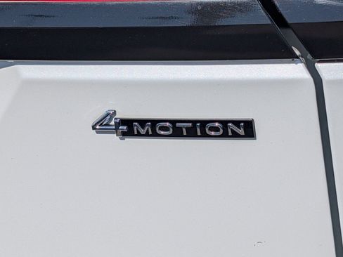 Used 2023 Volkswagen Atlas SEL Premium AWD/4WD image 11