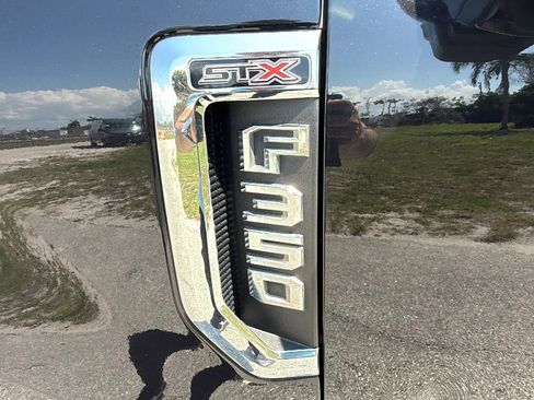 Used 2019 Ford F350 XL w/ STX Appearance Package AWD/4WD image 8