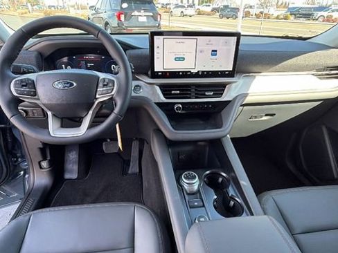 New 2026 Ford Explorer Active image 18