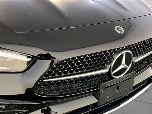 Used 2025 Mercedes-Benz CLE 300 4MATIC Cabriolet image 32