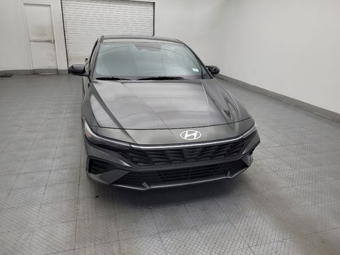 Used 2025 Hyundai Elantra Sport FWD image 14
