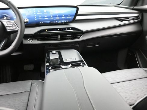 New 2026 Buick Enclave Sport Touring w/ Power Package image 19