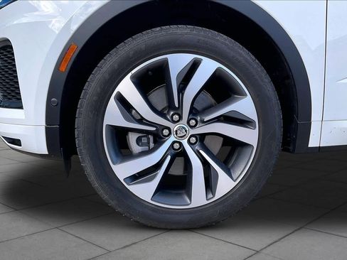 Used 2024 Jaguar E-PACE R-Dynamic SE AWD/4WD image 11