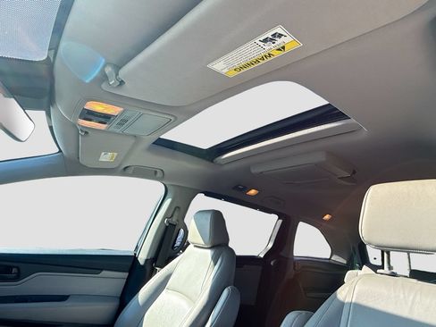 Used 2019 Honda Odyssey EX-L image 16