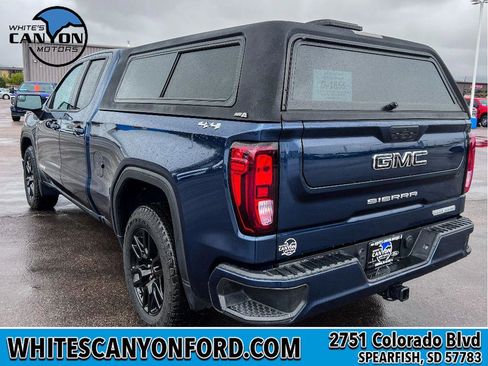 Used 2022 GMC Sierra 1500 Elevation w/ LPO, Elevation Black Package AWD/4WD image 3