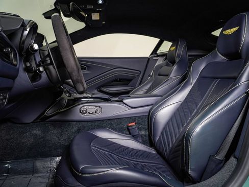 Used 2023 Aston Martin V12 Vantage RWD image 21