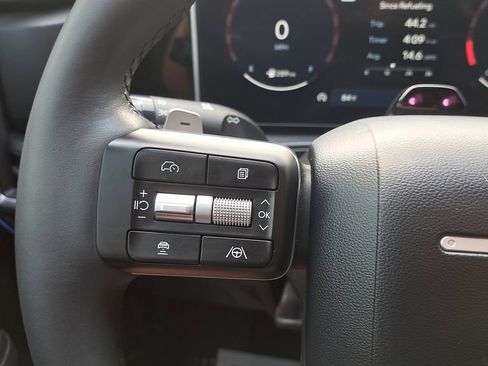 Used 2024 Hyundai Santa Fe Limited image 25