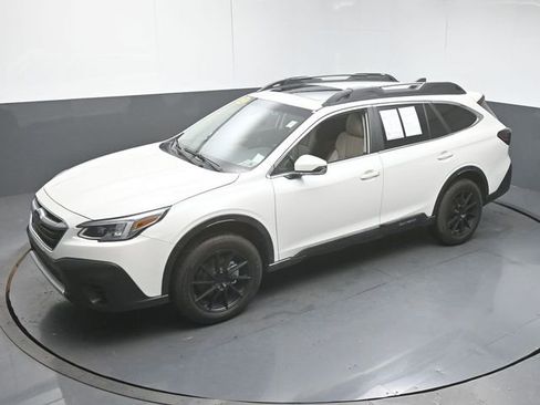 Used 2022 Subaru Outback Limited image 46