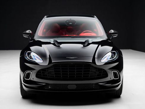 Used 2022 Aston Martin DBX AWD/4WD image 7