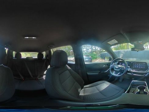 Used 2025 Chevrolet Equinox LT FWD image 37